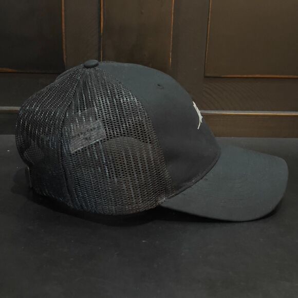 Tommy Bahama Black White Marlin Baseball Hat Cap Adjustable Strap - Picture 3 of 7